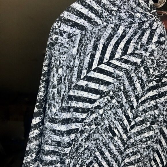 Kensie 3/4 Sleeve Summer Weight Poly - Picture 9 of 9